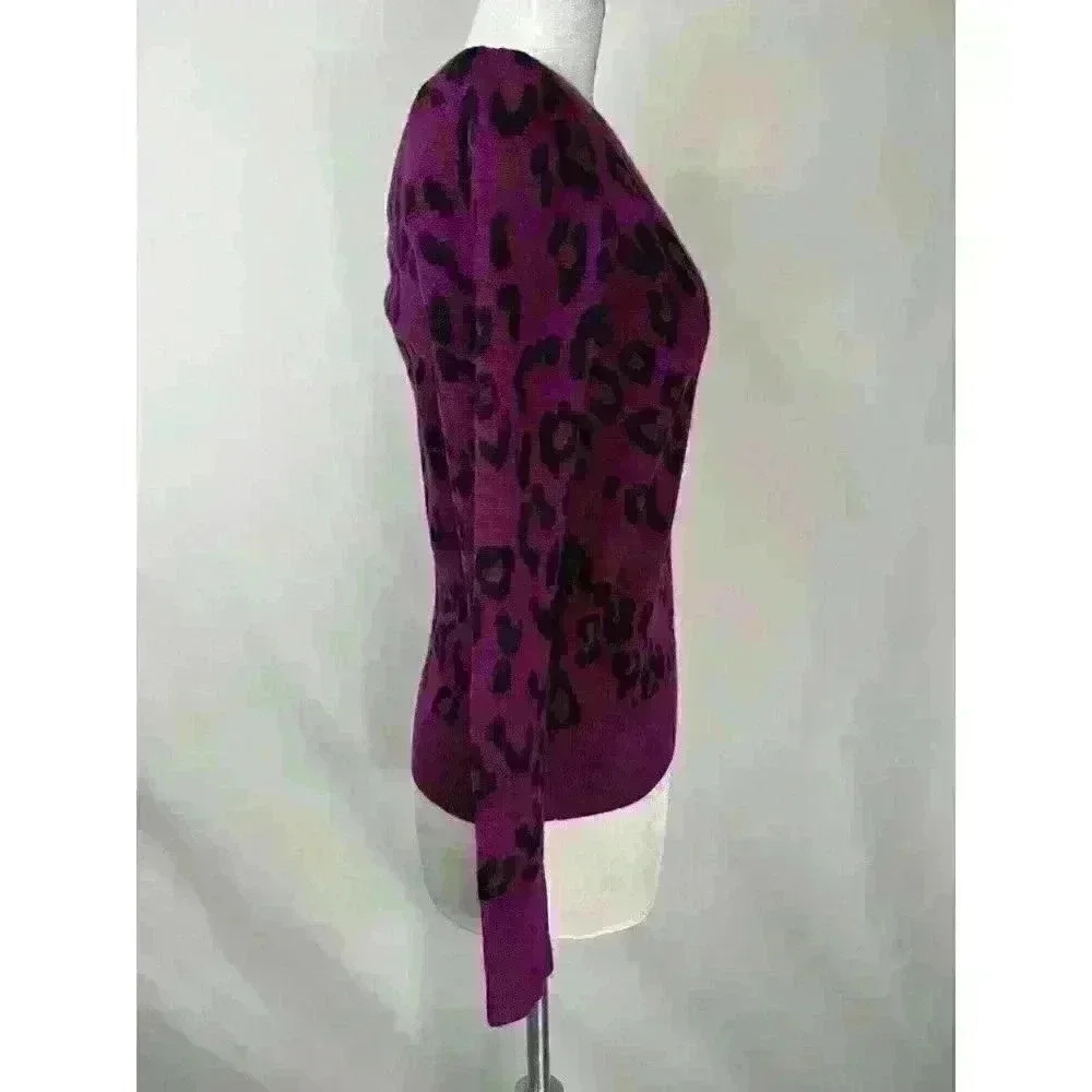 Halogen Women's Leopard Print 100% Marino Wool Pullover Sweater Size S Fuscia - Picture 2 of 5